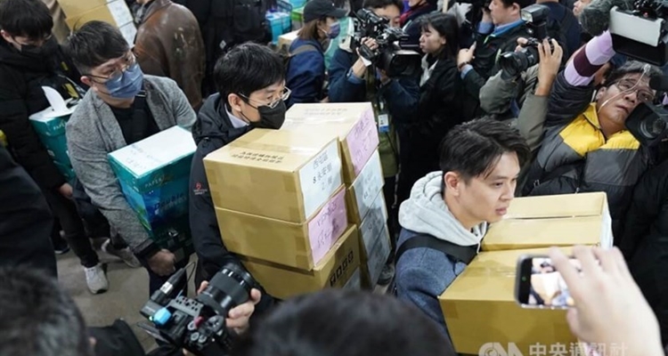 Submitting recall vote proposals in Taiwan