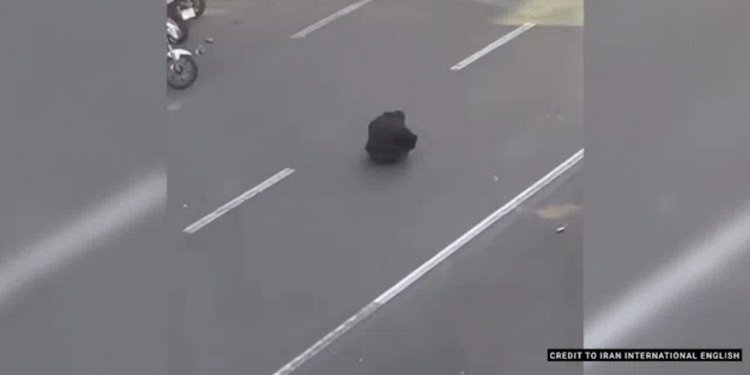 Lone protester in Iran