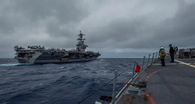 U.S. warships near Iran