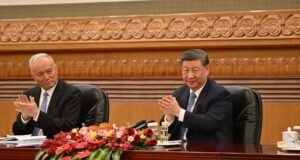 Cai Qi and Xi Jinping