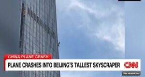 Plane crashes into tallest Beijing skyscraper