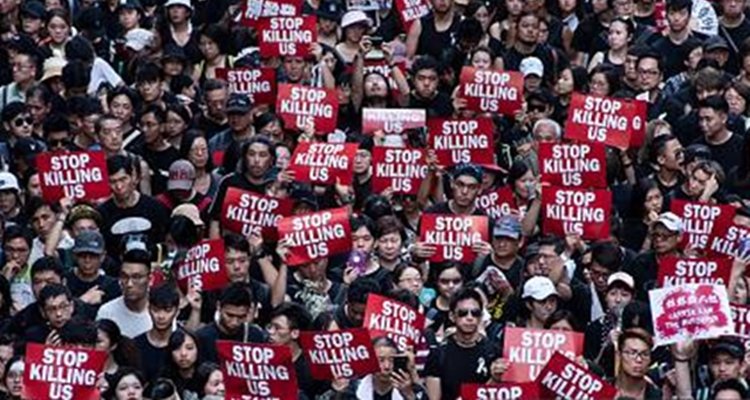 Hong Kong protesters in 2019
