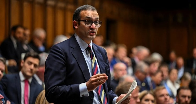 Neil Shastri-Hurst