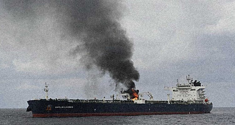 Oil tanker hit by Houthi missile