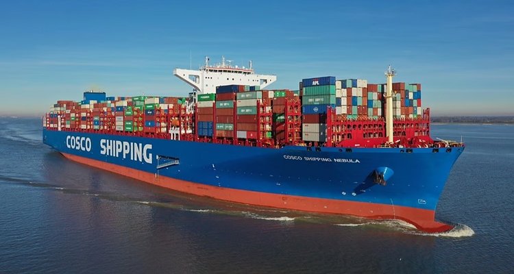 COSCO ship